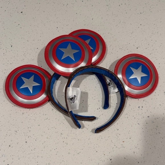 Walt Disney Accessories - Authentic Disney Marvel Ears Captain America flag 🇺🇸 super hero unisex